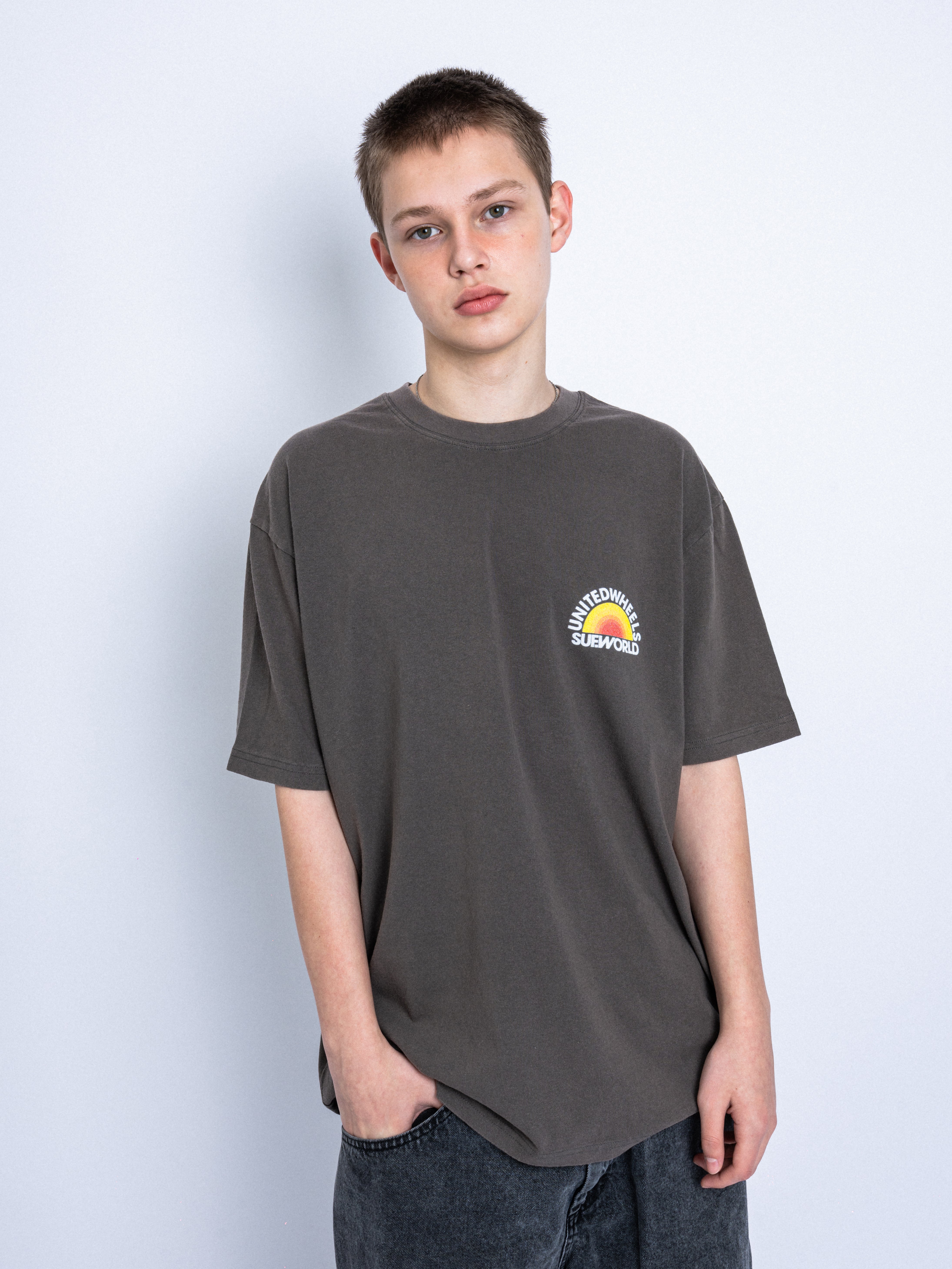 RAINBOW TEE