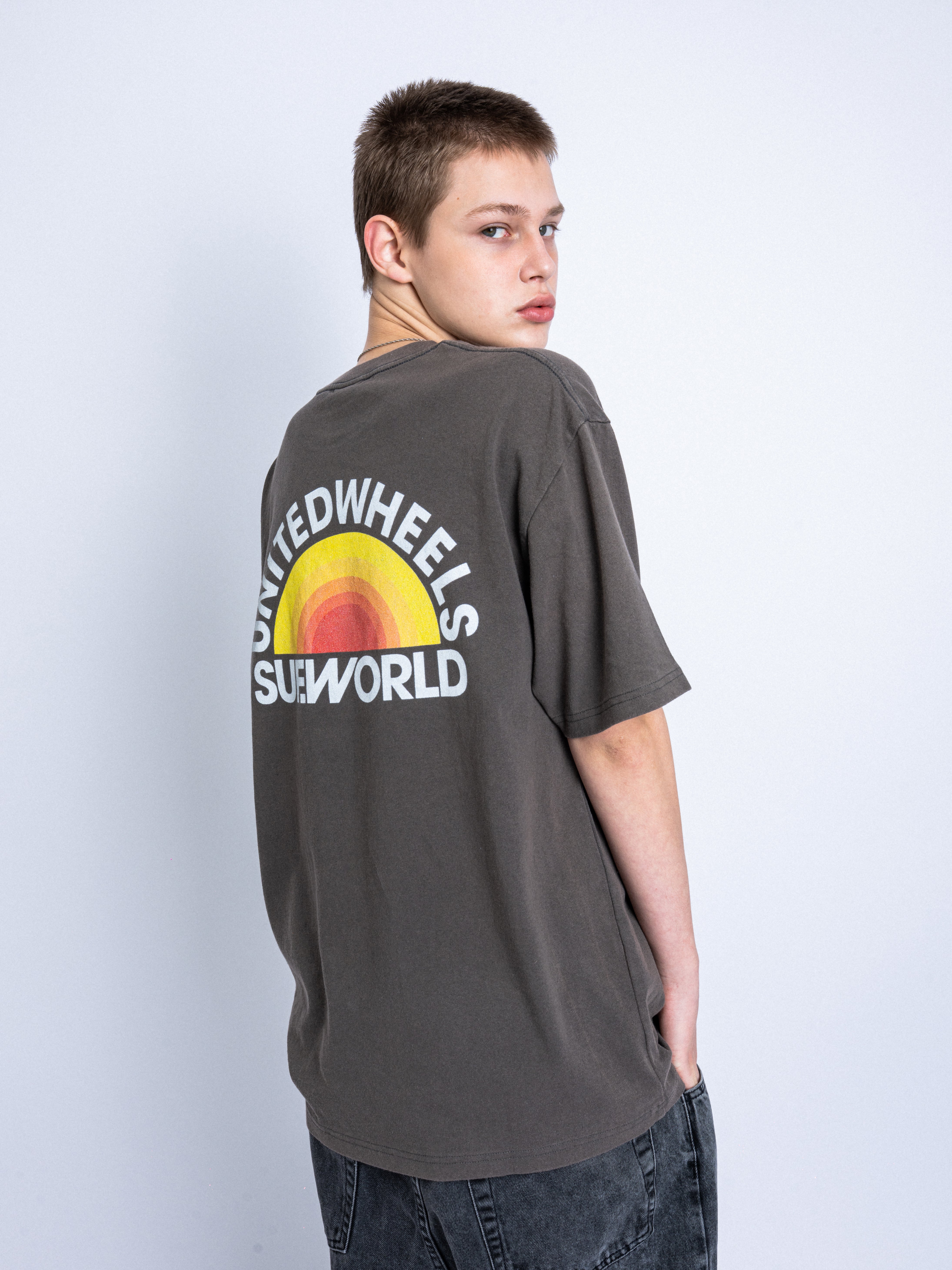 RAINBOW TEE